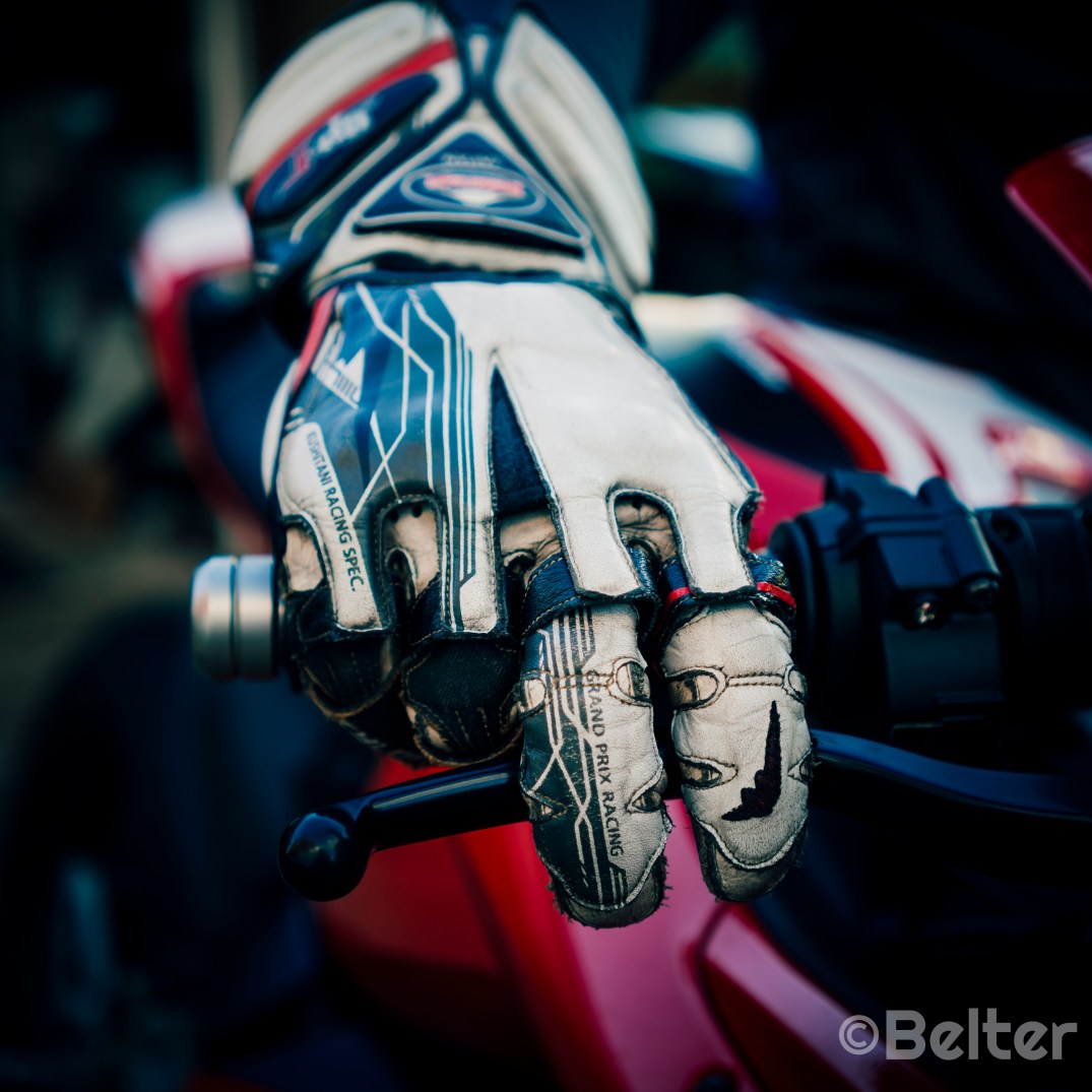 Kushitani GPR-6 Racing Glove on brake.