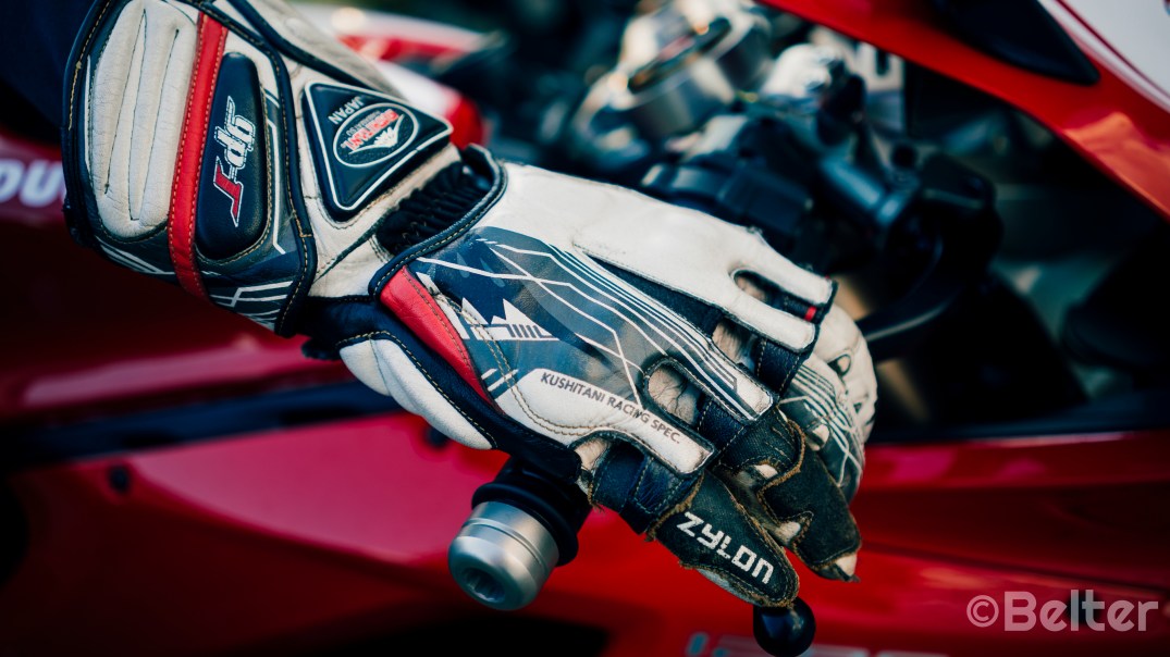 Kushitani GPR-6 Racing Gloves in Special Edition White